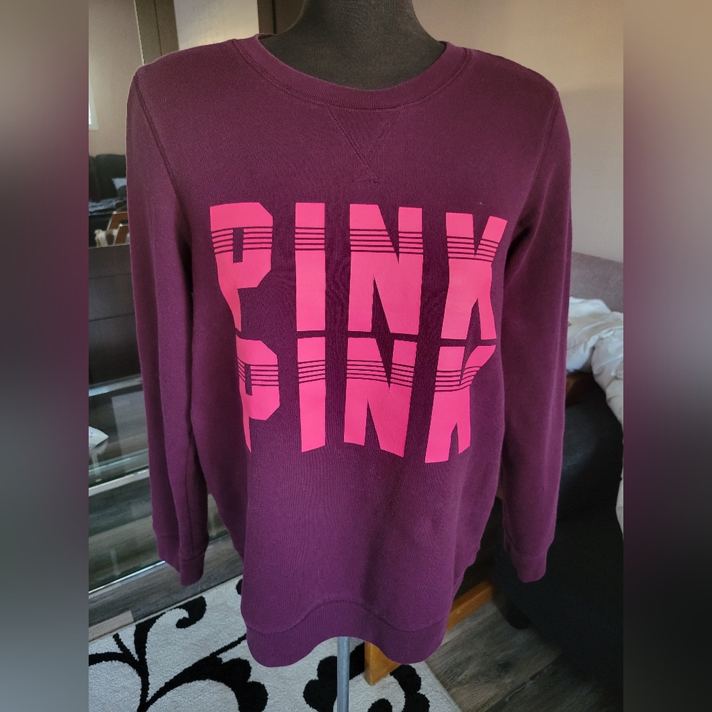Pink sweatshirt size M
